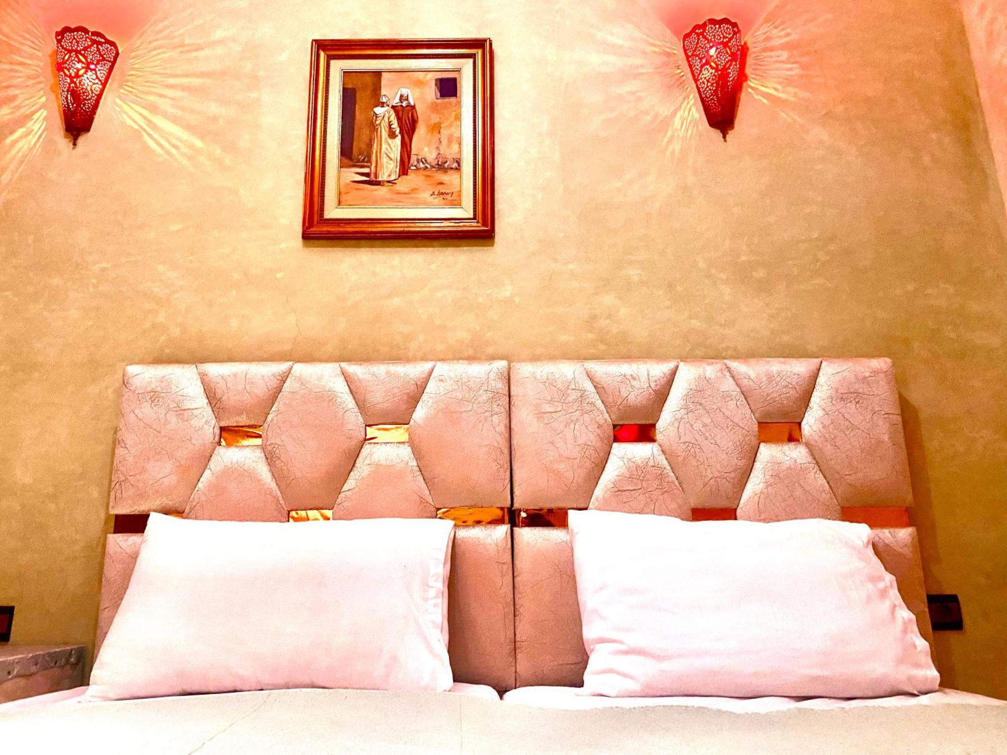 Riad Nezha Avec Jacuzzi Et 3 Piscines Au Coeur De Marrakesz Zewnętrze zdjęcie